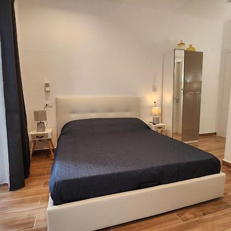 סלרנו B&B Il Vicolo Della Neve מראה חיצוני תמונה